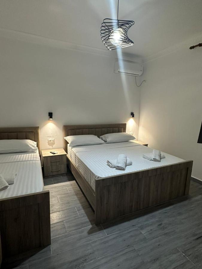 Rus Villa เบราท ภายนอก รูปภาพ